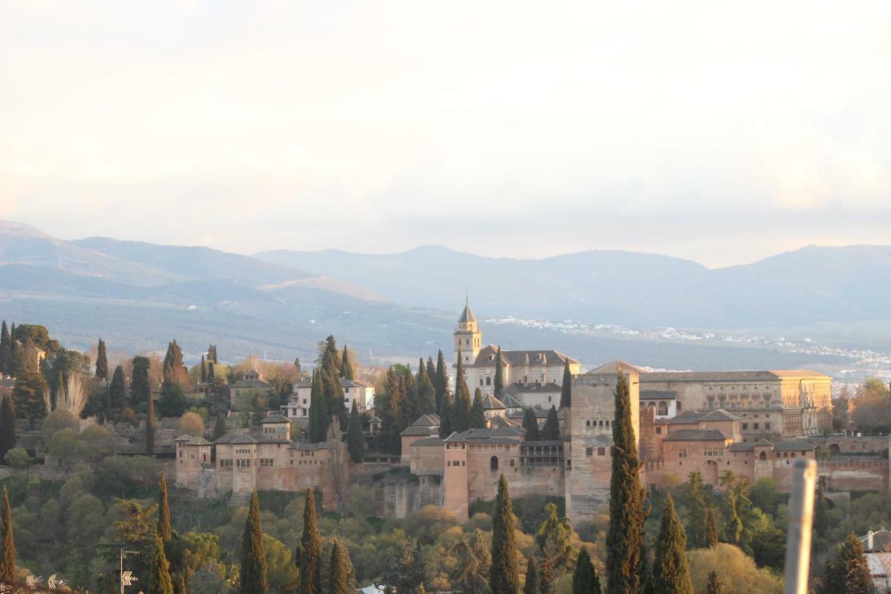 Morente sueña La Alhambra Granada Exterior foto